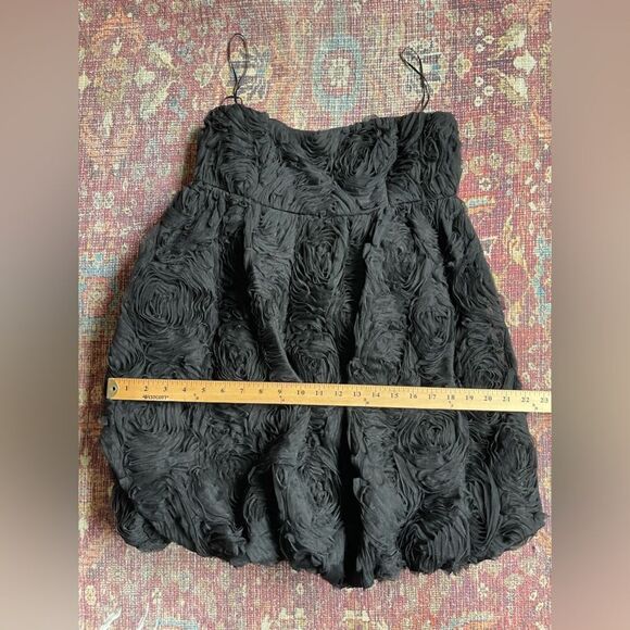 Zara Large Women’s Strapless textured floral Rosette mini Dress - Picture 3 of 9